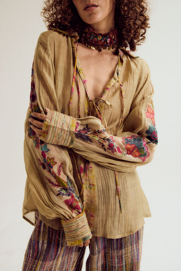 Chloe emb shirt- ecru